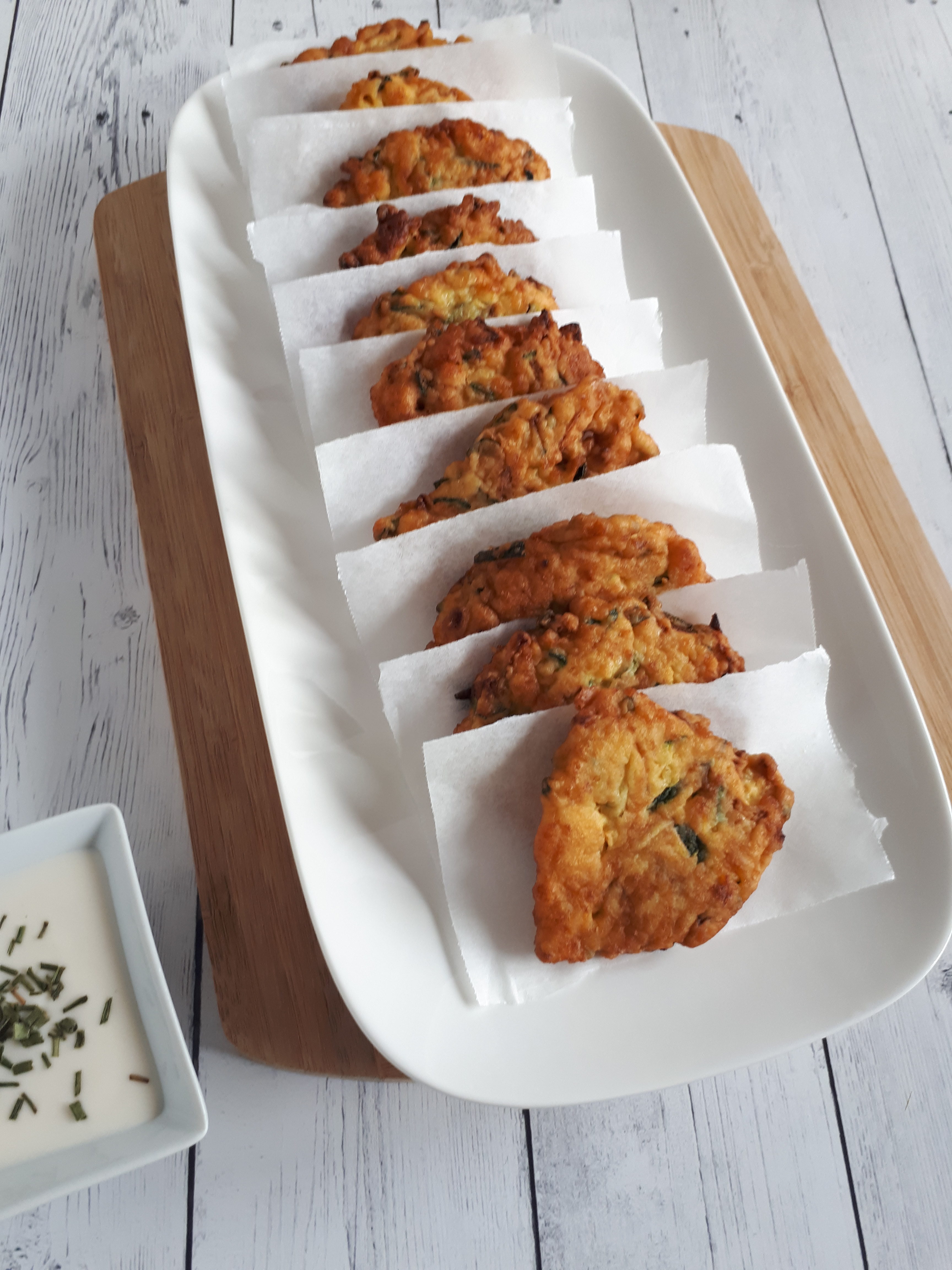 FRITTELLE DI VERDURA con SALSINA