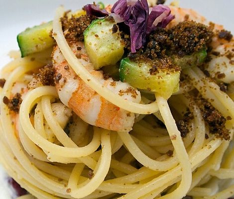 SPAGHETTI ZUCCHINE E GAMBERI