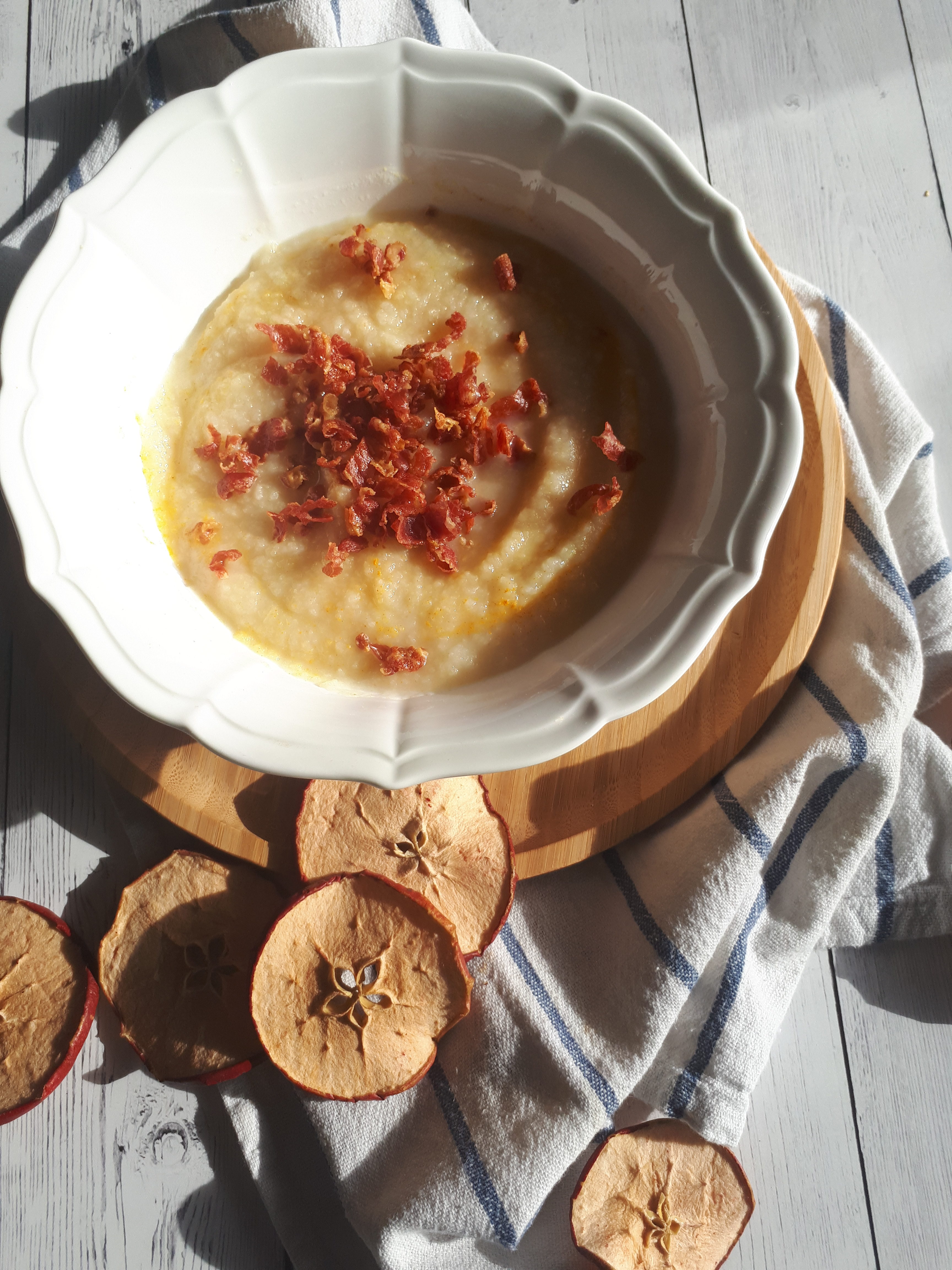 CREMA DI SEDANO RAPA FUNGHI MELE E SPECK