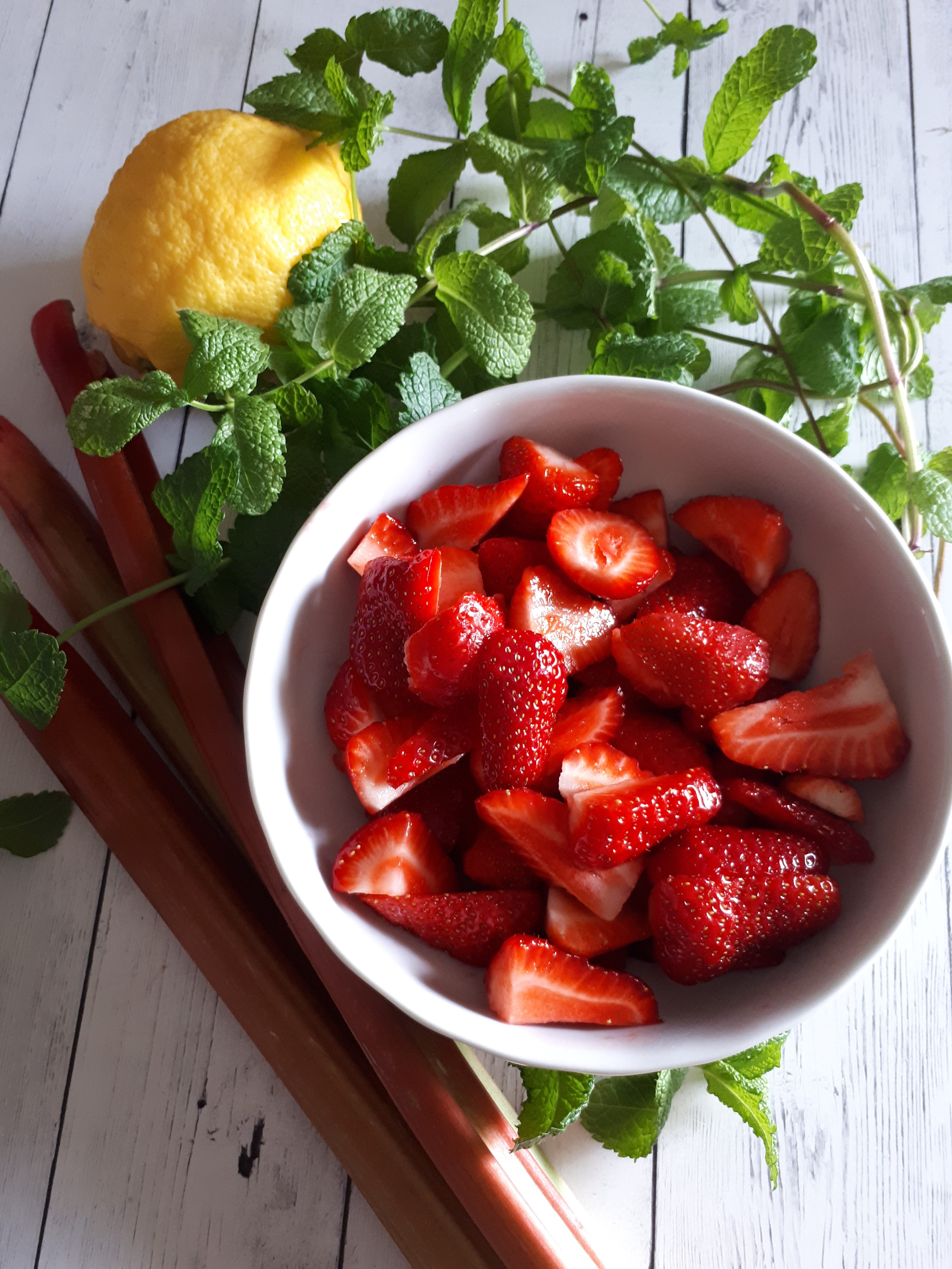 GALLETTE FRAGOLE E RABARBARO