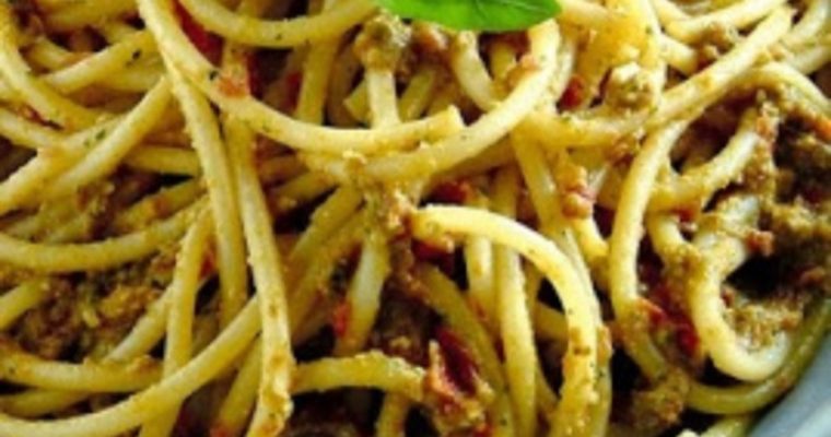 SPAGHETTI TONNO, LIMONE e CAPPERI